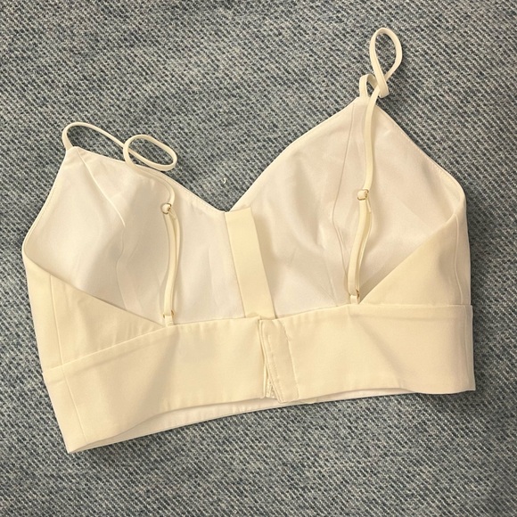 House of Harlow 1960 x Revolve White Crop Top Size Small - Picture 2 of 7